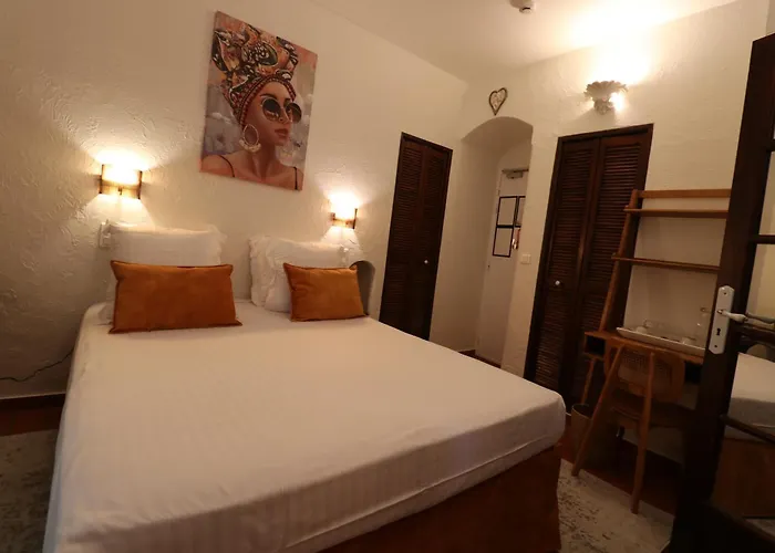 La Villa Roseraie , Hôtel Familial OUVERT TOUTE L'ANNEE
